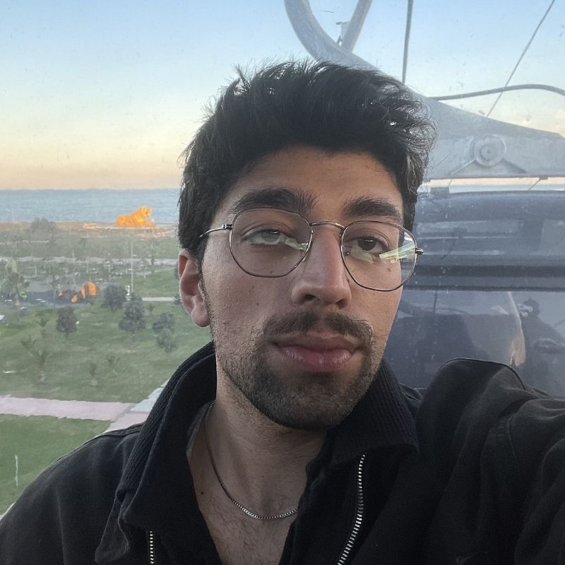 Bekir Yılmaz, Türkiye genelinde uzaktan çalışan freelance web geliştirici